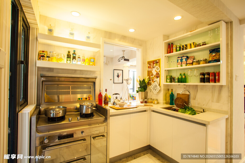 温馨现代风厨房一角