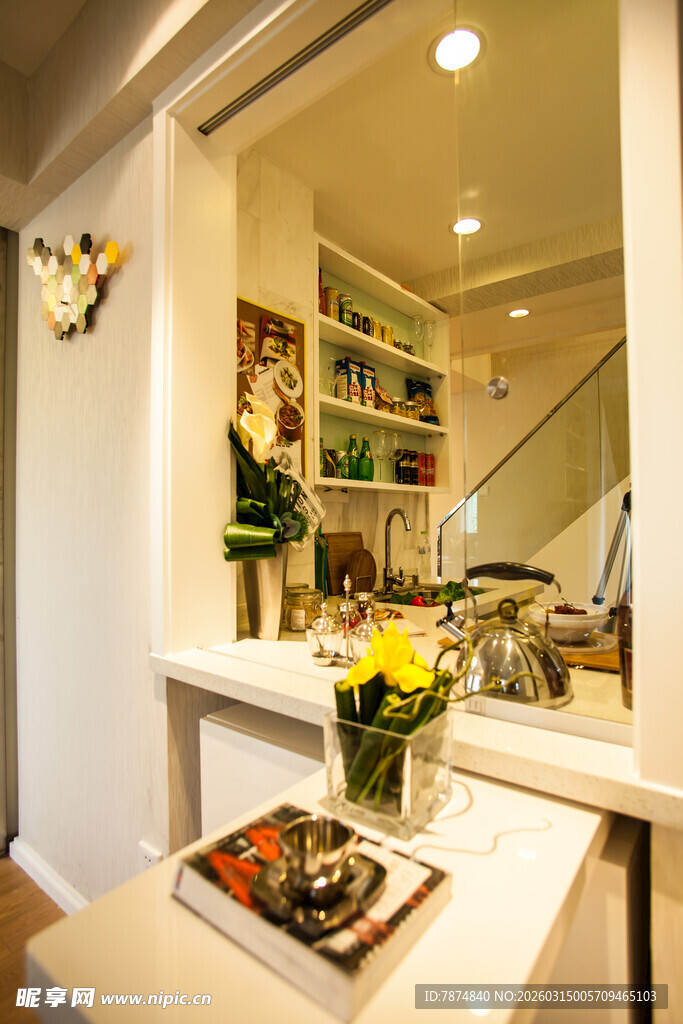 温馨家居角落的精致景致