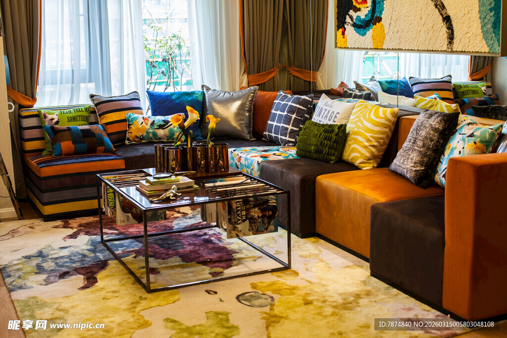 时尚多彩客厅沙发装饰