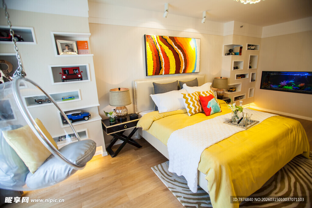 现代风格温馨卧室一角