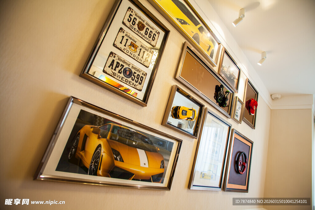 墙上艺术相框展示