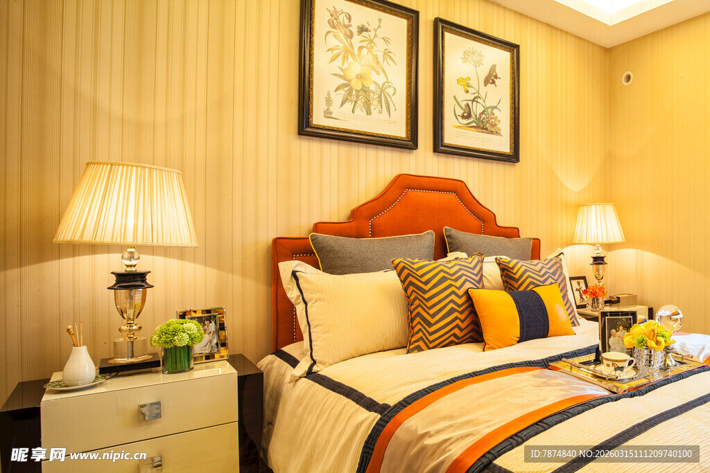 温馨典雅卧室家居布置