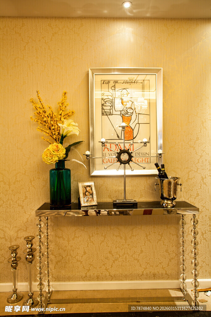 精致玄关装饰摆件展示