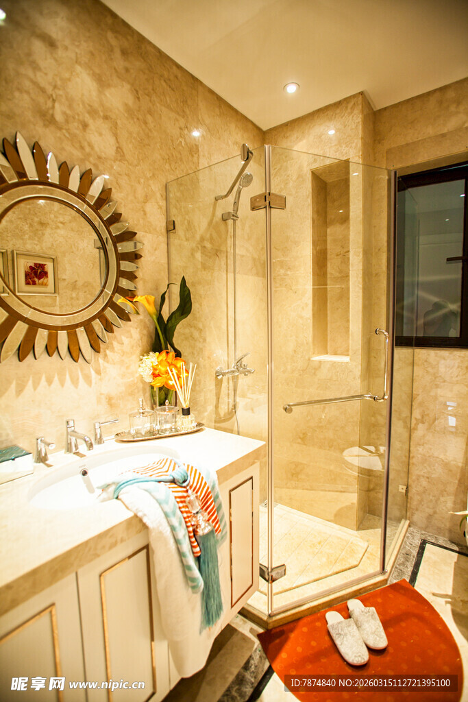 奢华现代风格的精致浴室