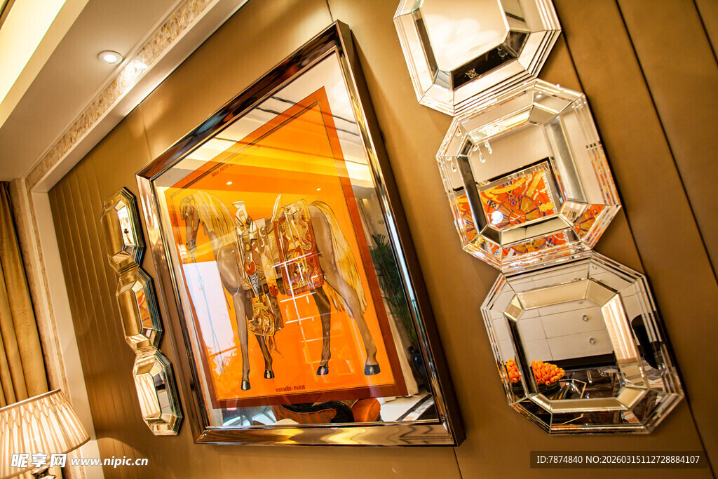 奢华走廊的艺术挂画装饰