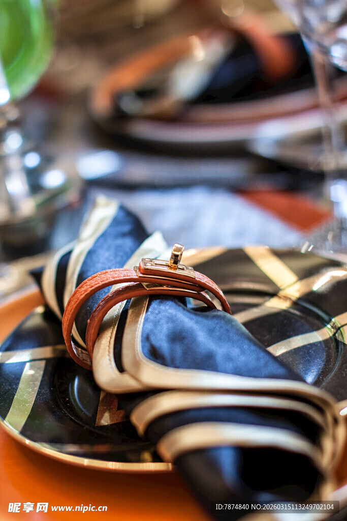 精美餐布摆盘装饰细节