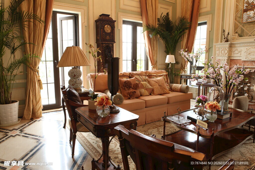 豪华典雅欧式客厅内景