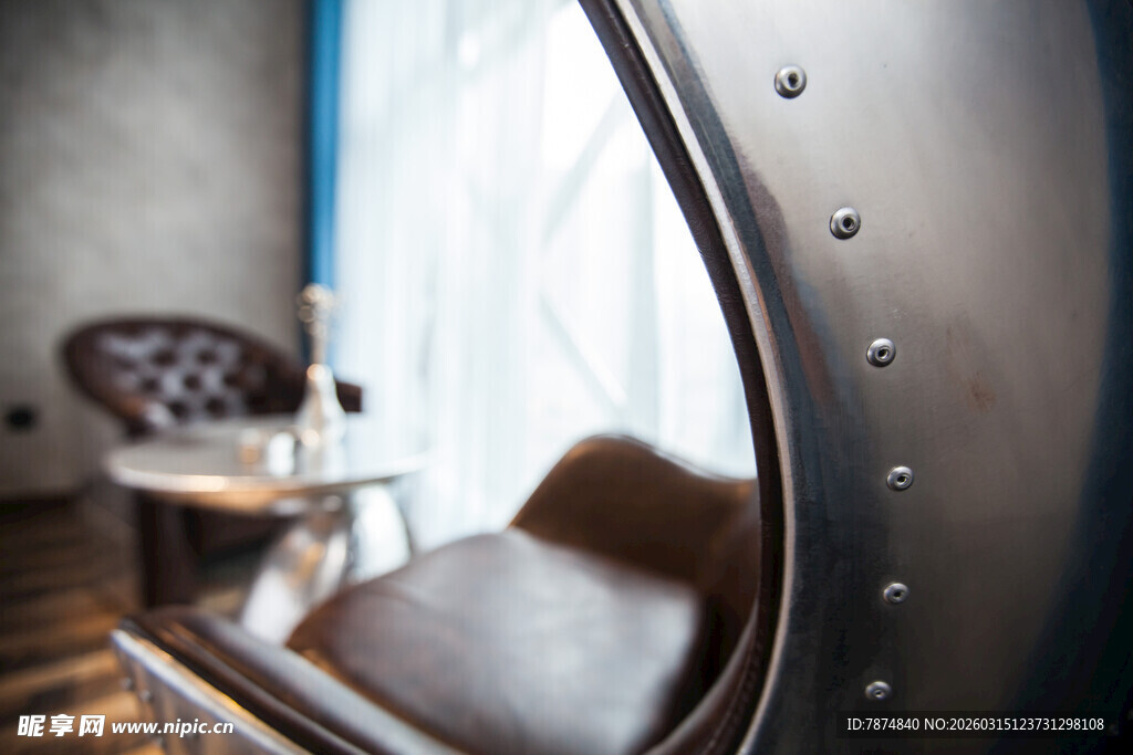 复古金属风室内座椅一角