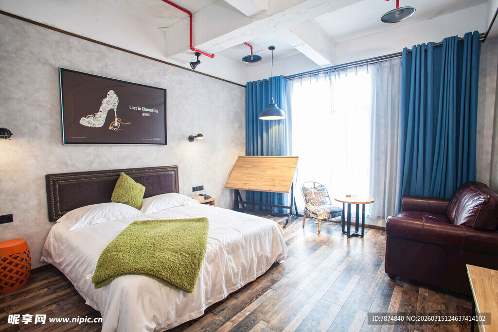 现代简约风温馨卧室一角