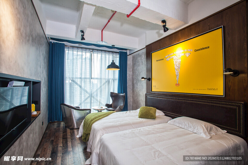 简约风温馨双床卧室空间