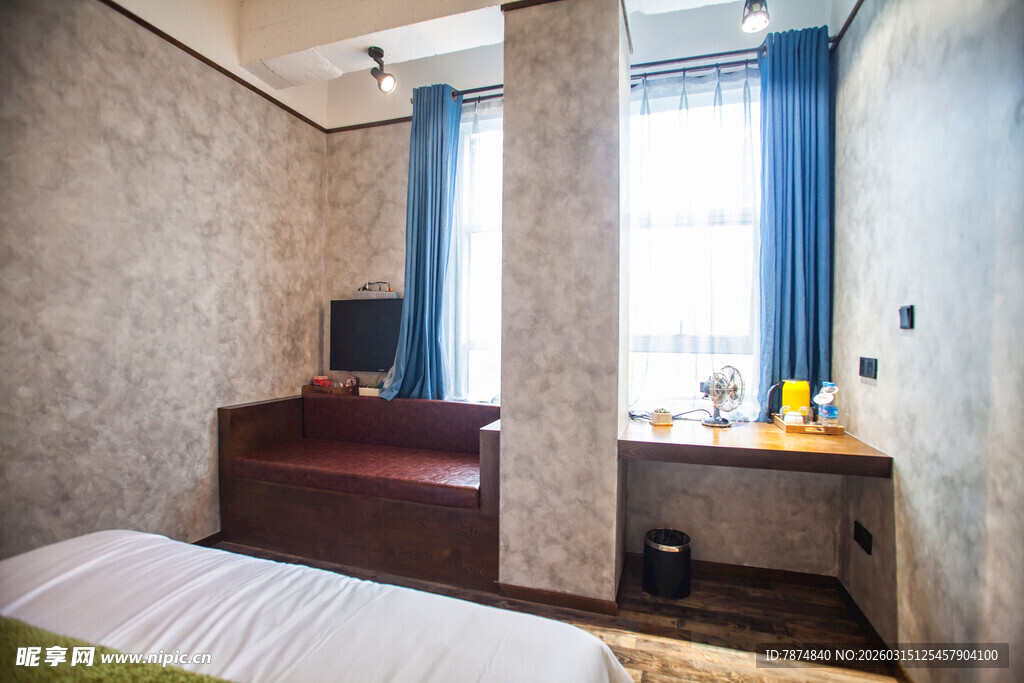 简约温馨的酒店客房空间