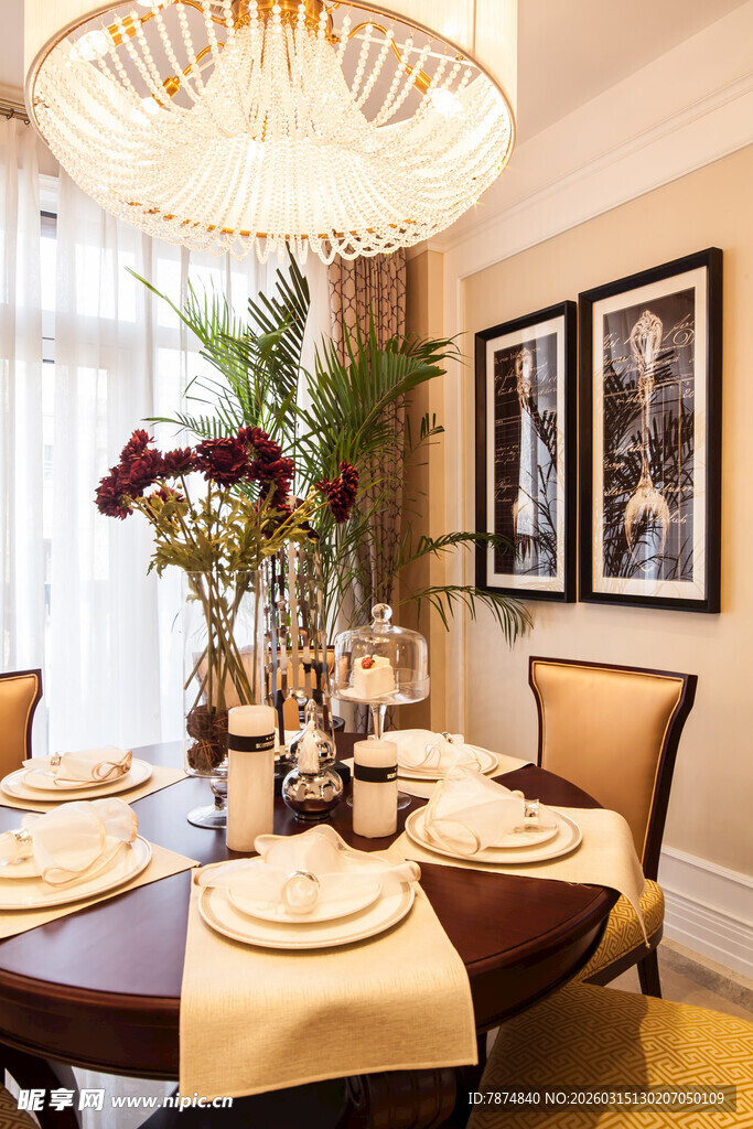 优雅奢华的餐厅室内布置