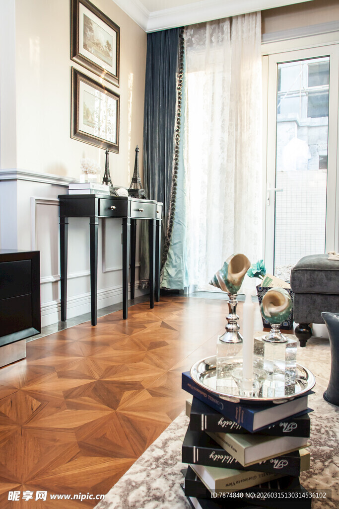 现代简约风客厅温馨一角