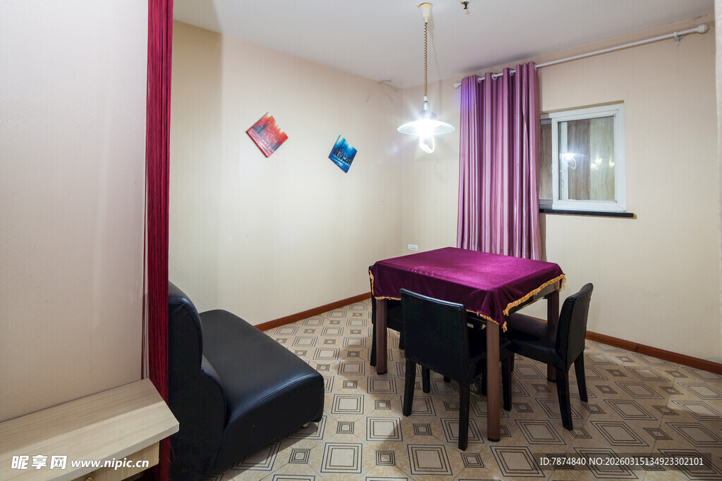 简约温馨的室内用餐空间