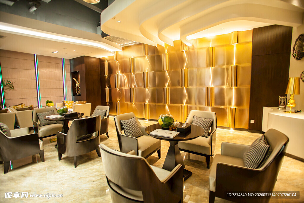 豪华酒店大堂休息区场景
