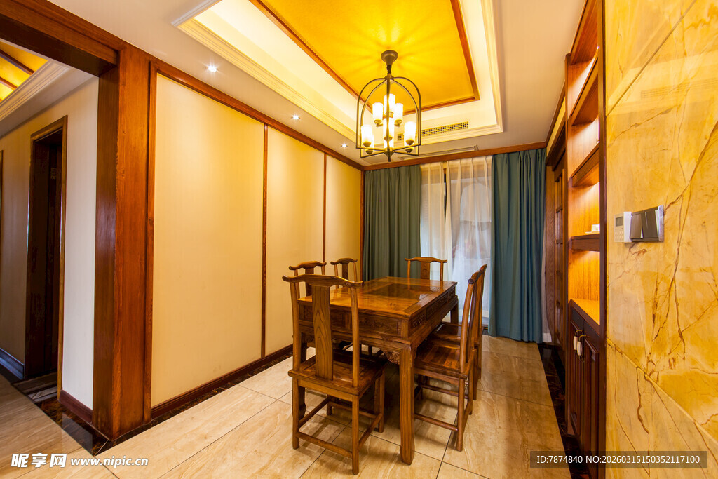 中式风格餐厅室内温馨场景