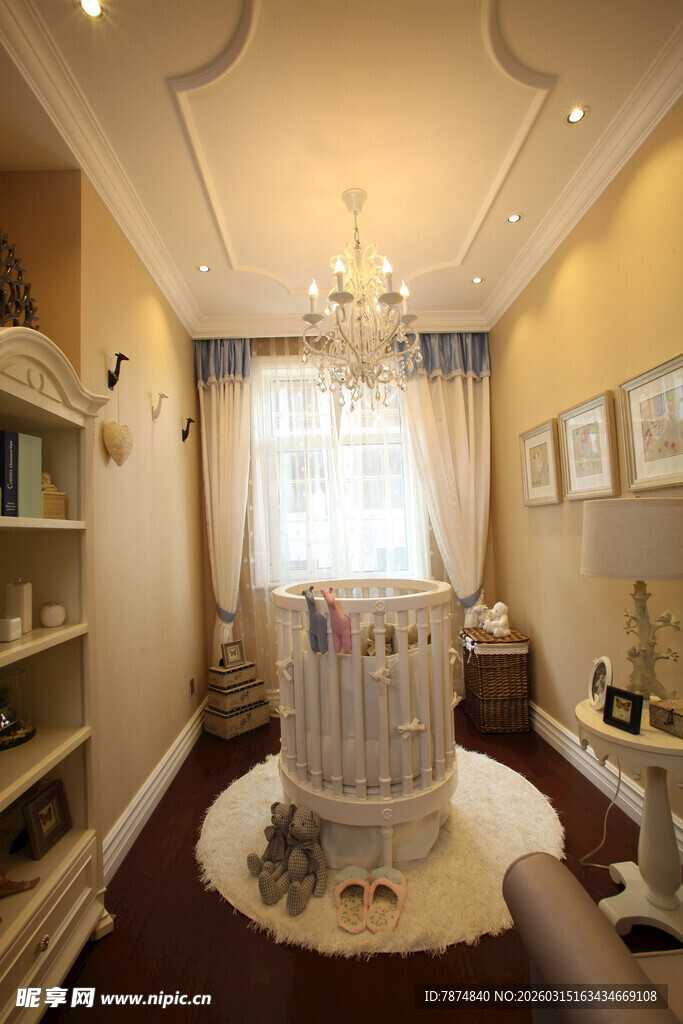 温馨典雅的儿童房布置