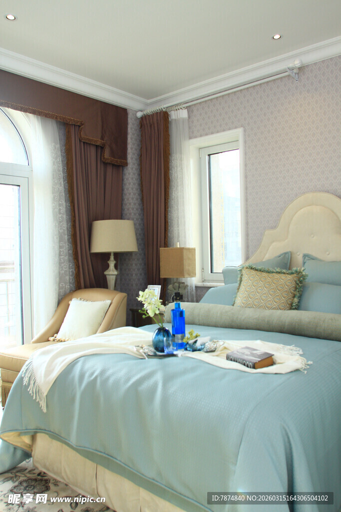 优雅温馨的卧室空间