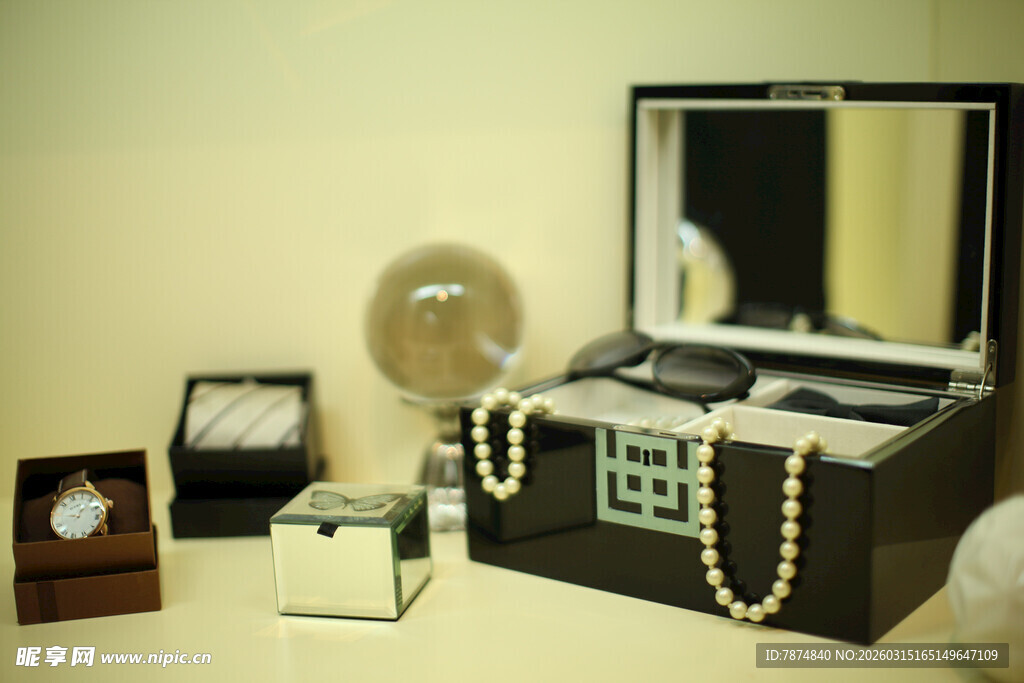 复古珠宝首饰展示