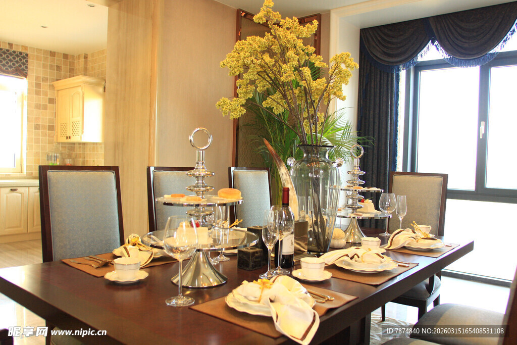 优雅奢华的餐厅布置