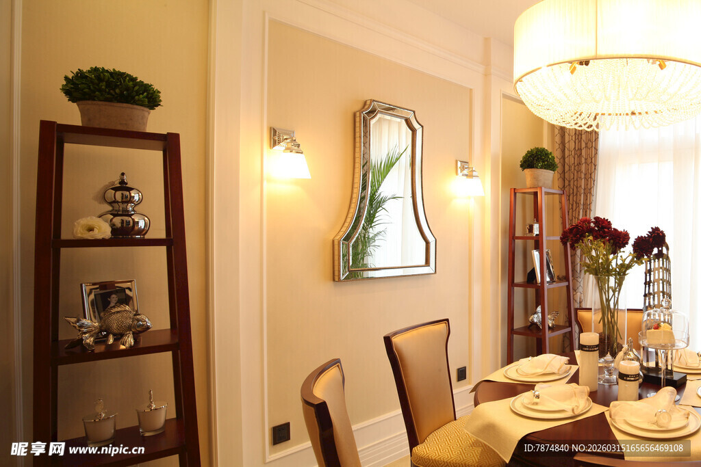 温馨典雅的餐厅室内布置