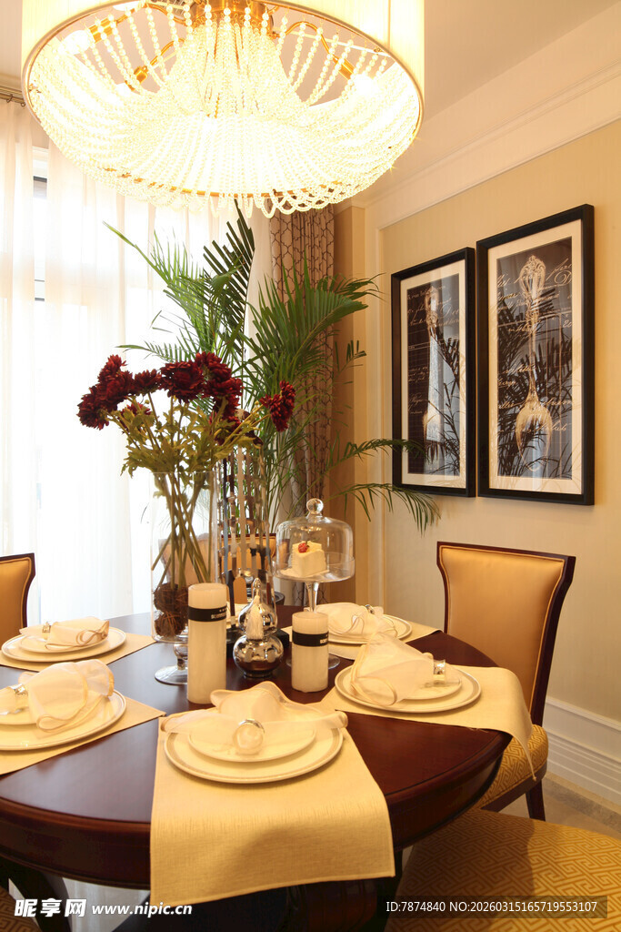 优雅奢华的餐厅室内布置
