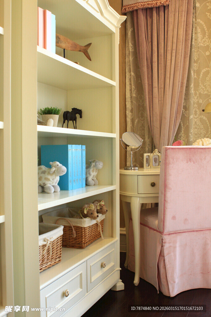 温馨精致的家居角落空间