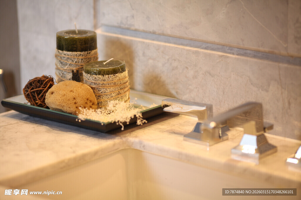 台面上的烘焙材料与器具