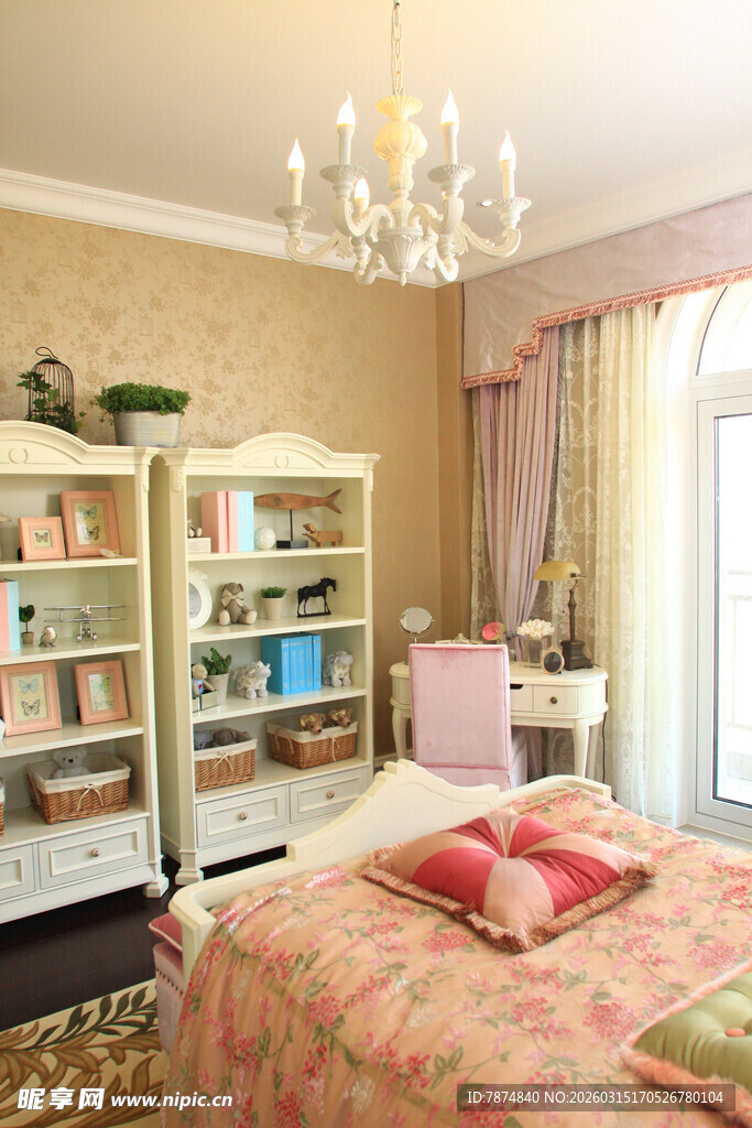 温馨典雅的卧室家居场景