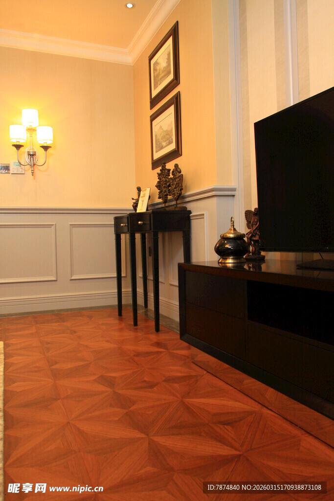 温馨客厅的精致地面与电视
