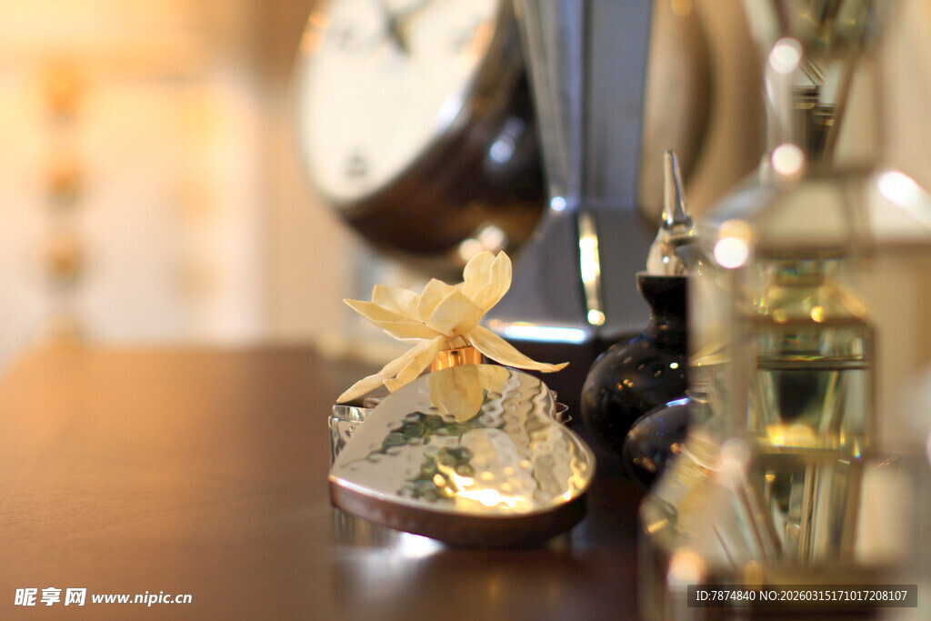 精致香薰摆件 尽显优雅