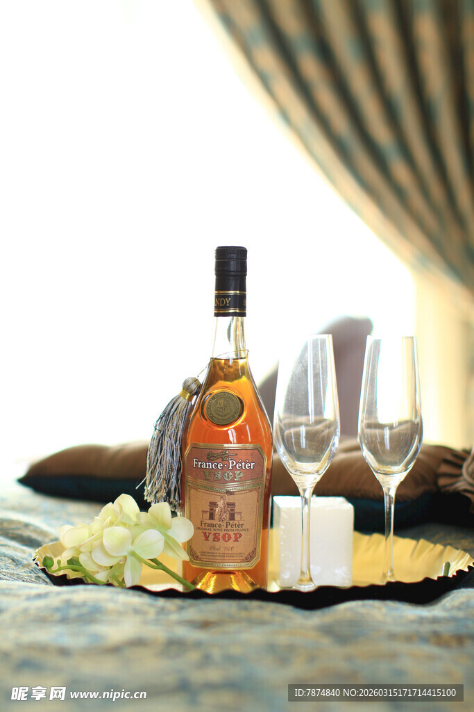 精致威士忌与美食搭配场景