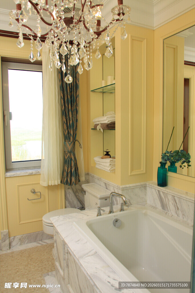 奢华黄色系浴室优雅设计