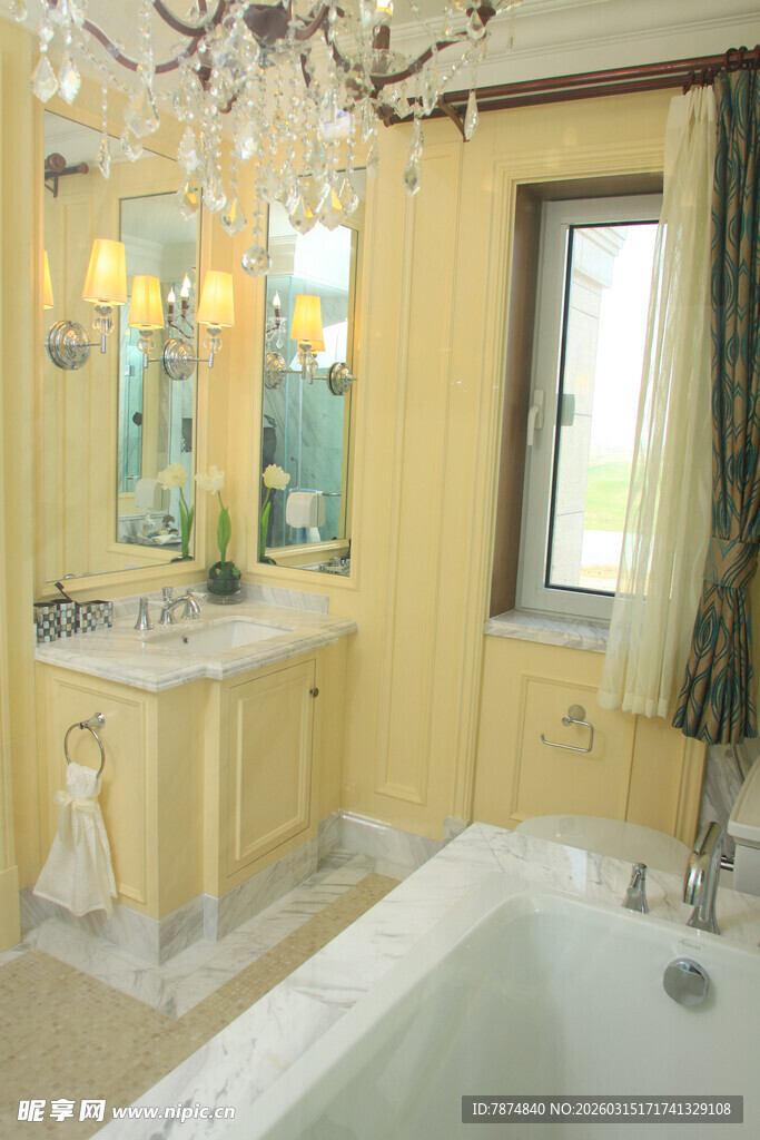 奢华明亮的欧式风格浴室