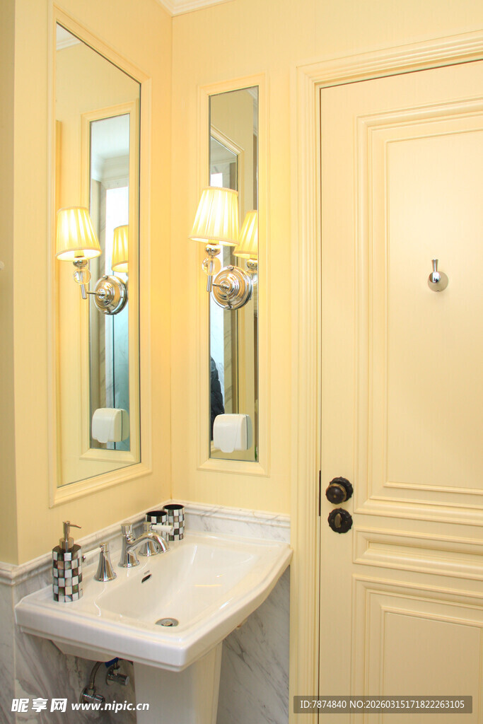 简约温馨的浴室洗手区域