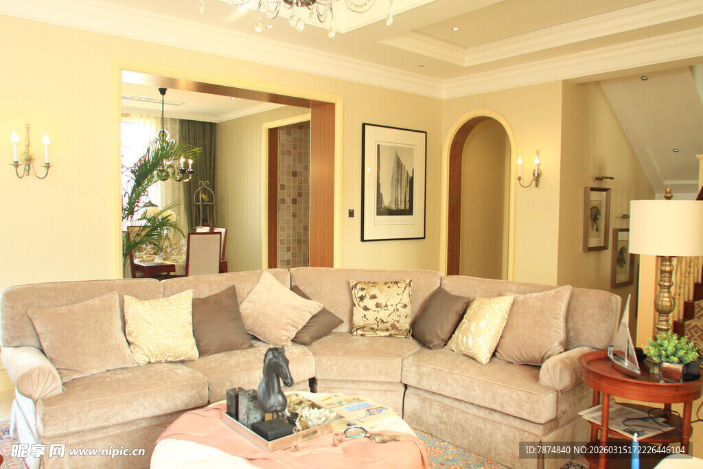 温馨典雅的客厅家居场景