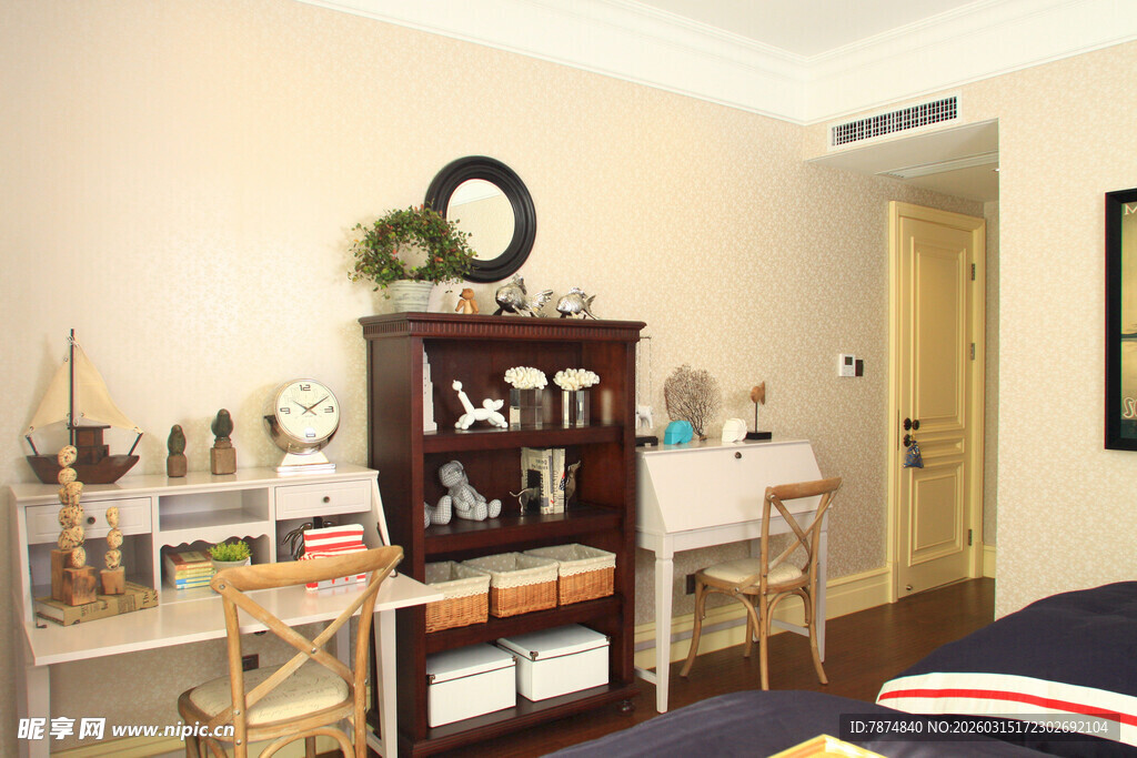 温馨卧室一角展示