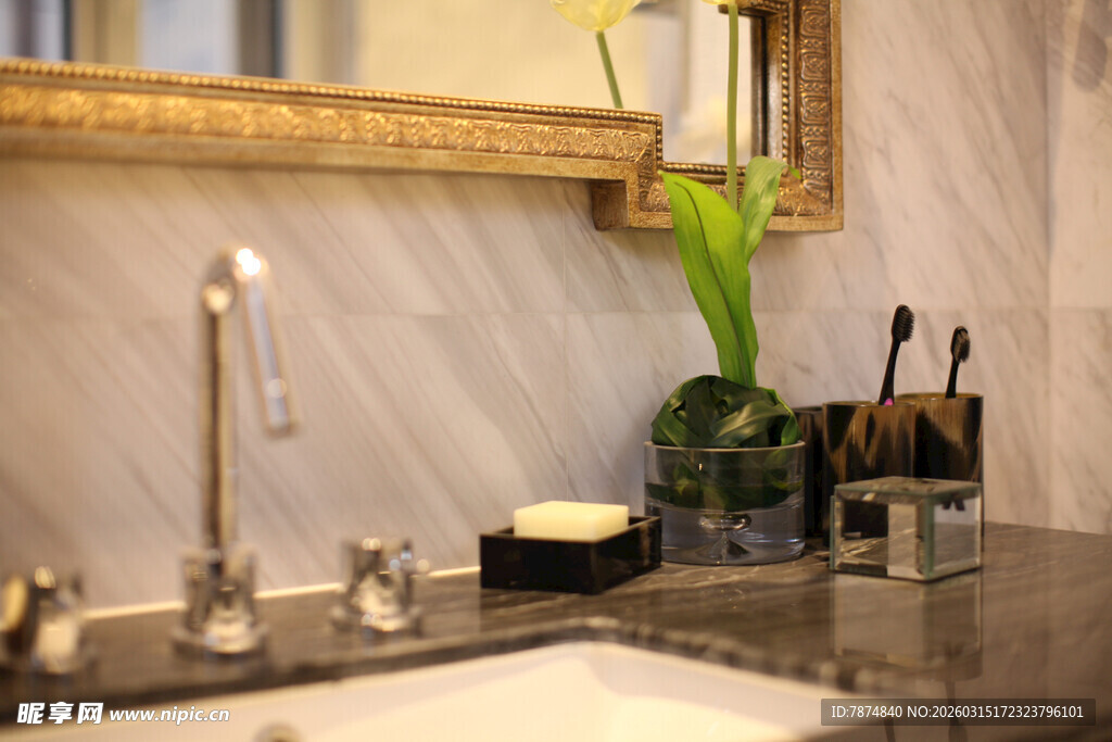 奢华浴室洗手台精致一角