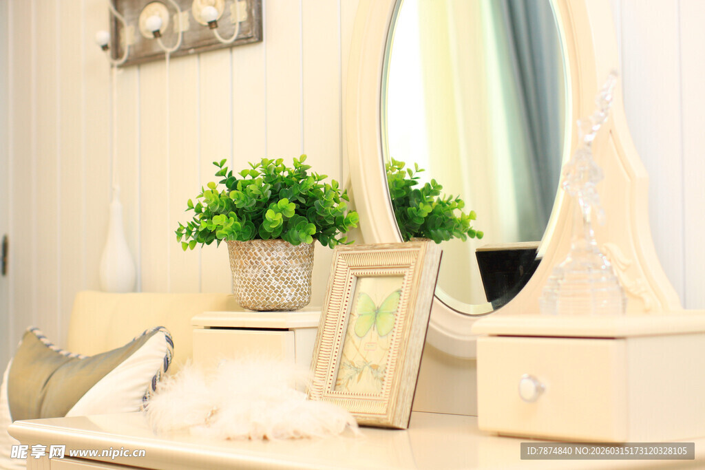 温馨梳妆台布置场景