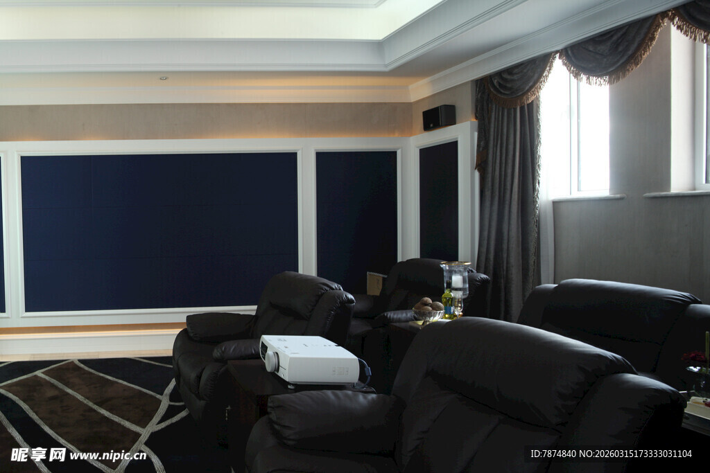 现代家庭影音室舒适空间