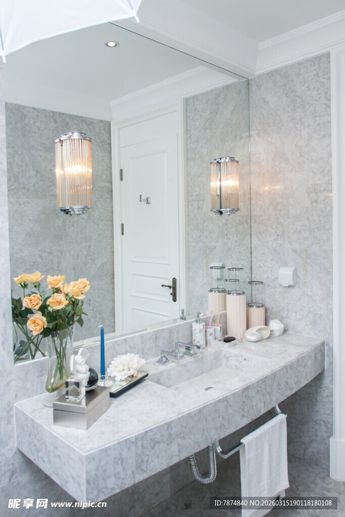 现代简约风优雅浴室空间