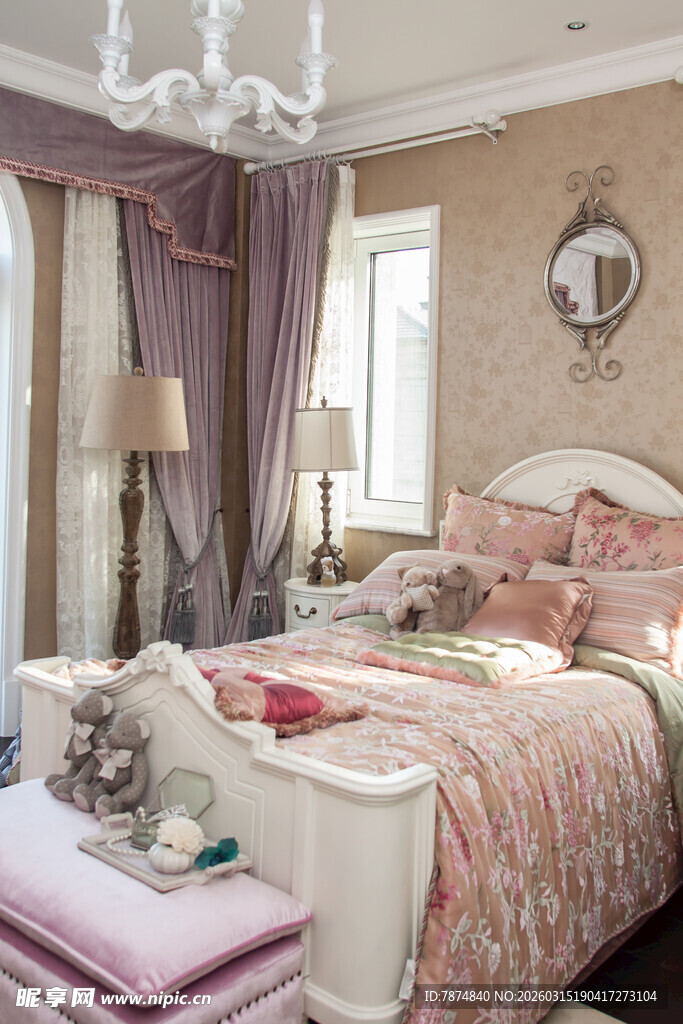 欧式浪漫卧室温馨场景