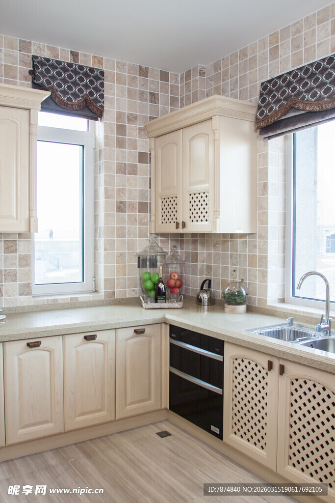 简约风格温馨木质厨房