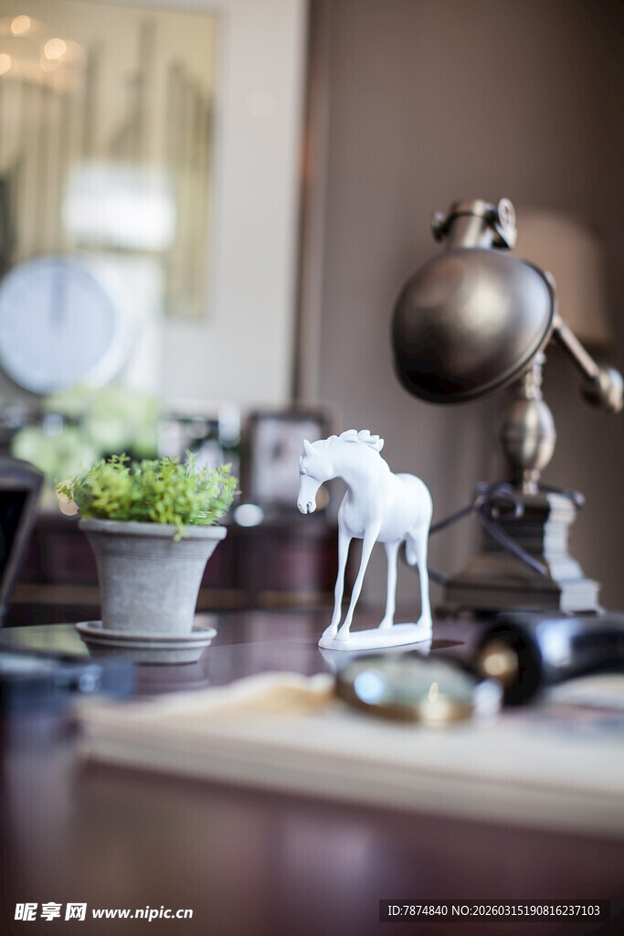 精致桌面摆件 尽显雅致