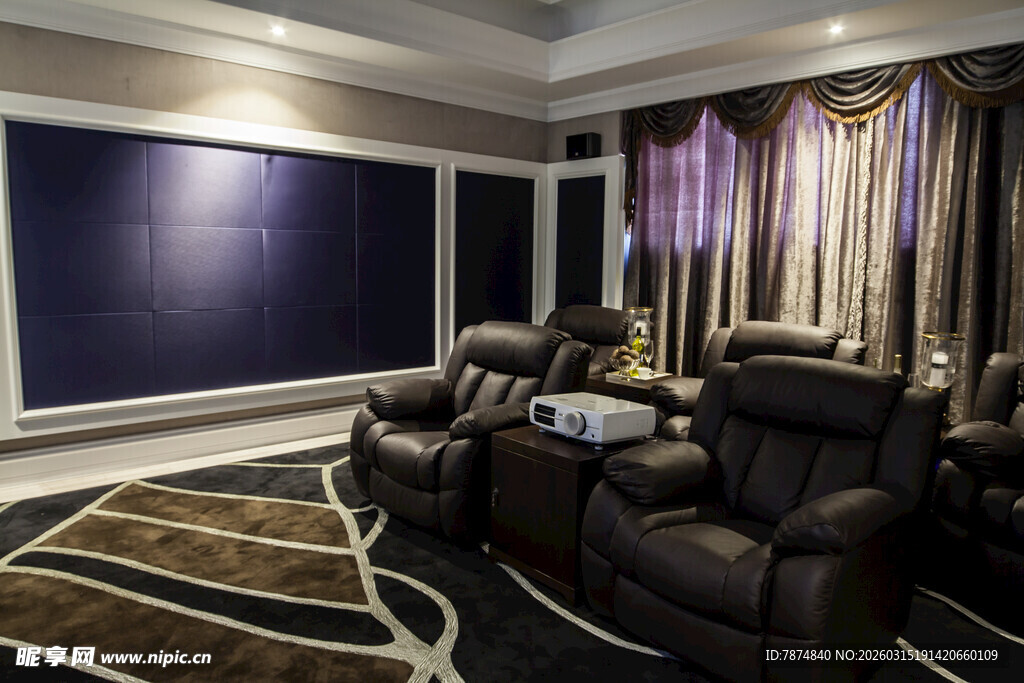 豪华家庭影院舒适观影空间