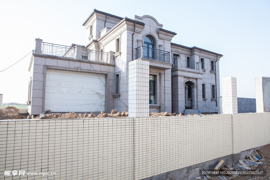 豪华别墅外观建设中