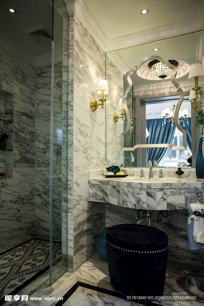 现代大理石浴室精致一角