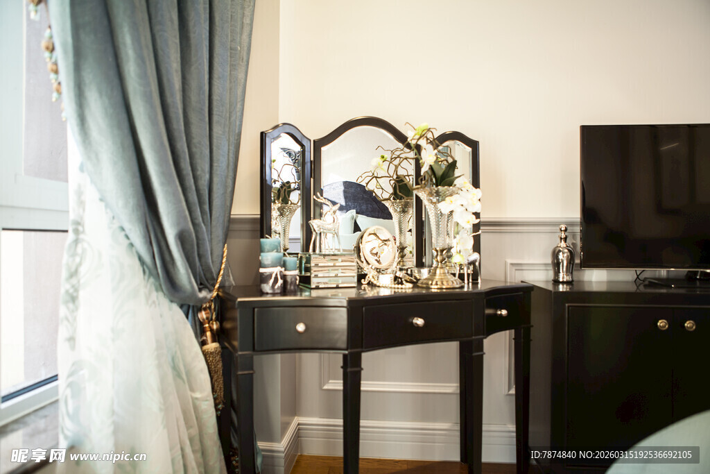 复古梳妆台 精致化妆角落
