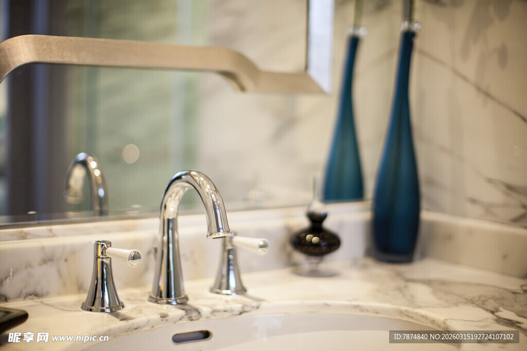 现代浴室精致洗手台装置