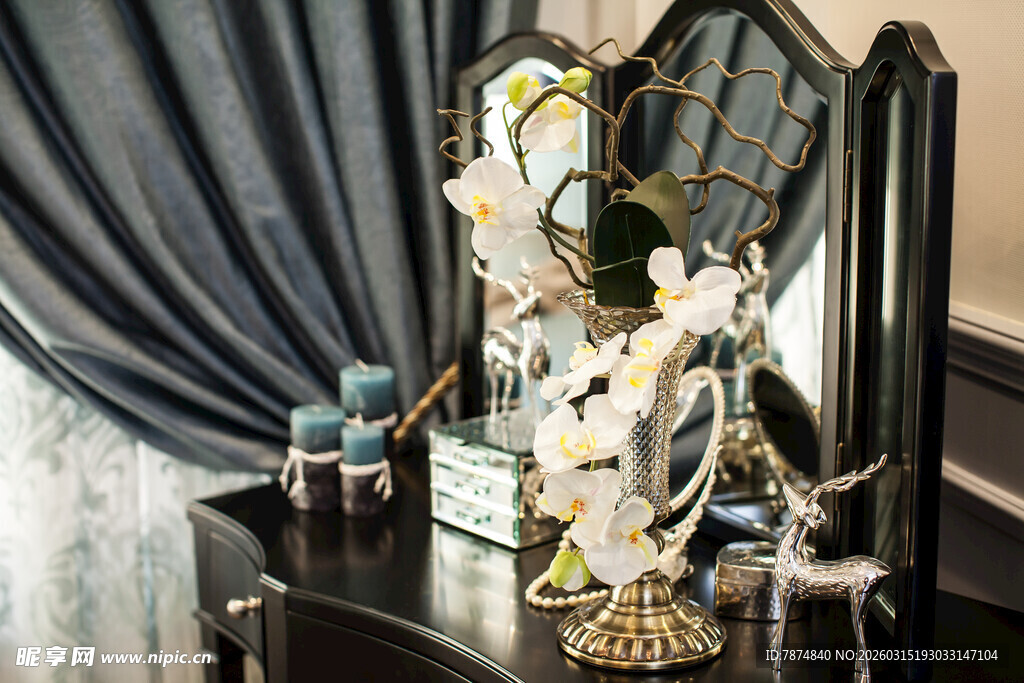 复古风梳妆台装饰摆件